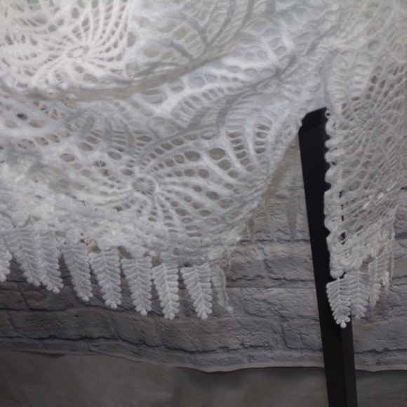 Embroidered Lace 2pc Skirt Set. - Picture 6 of 14